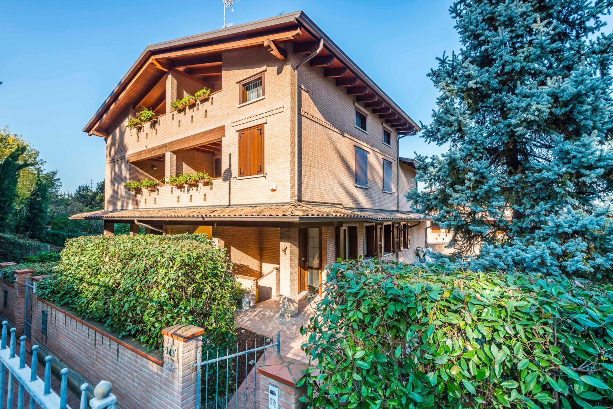 Jacuzzi Apartment In Italian Villa, Wi-Fi & Garden Sassuolo - Maranello Casalgrande Екстер'єр фото