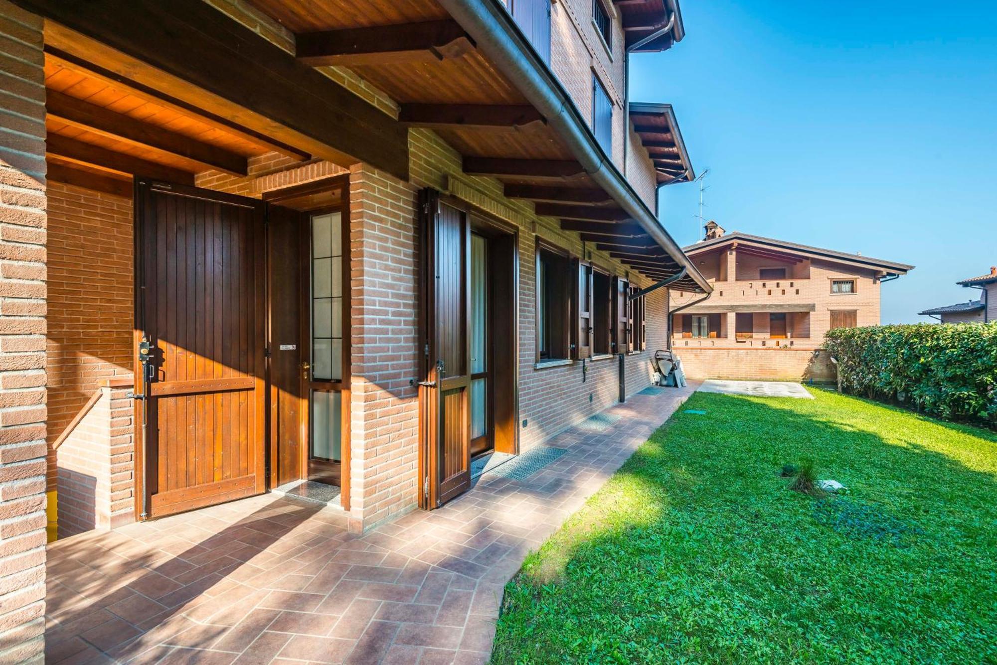 Jacuzzi Apartment In Italian Villa, Wi-Fi & Garden Sassuolo - Maranello Casalgrande Екстер'єр фото